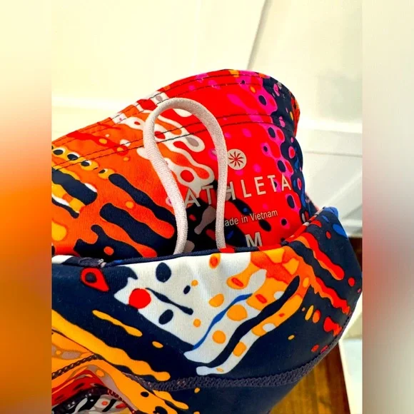 Athleta Capri leggings, size Medium - Picture 4 of 7